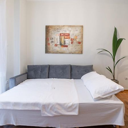 Elegant Suite - Pagrati Atina Dış mekan fotoğraf