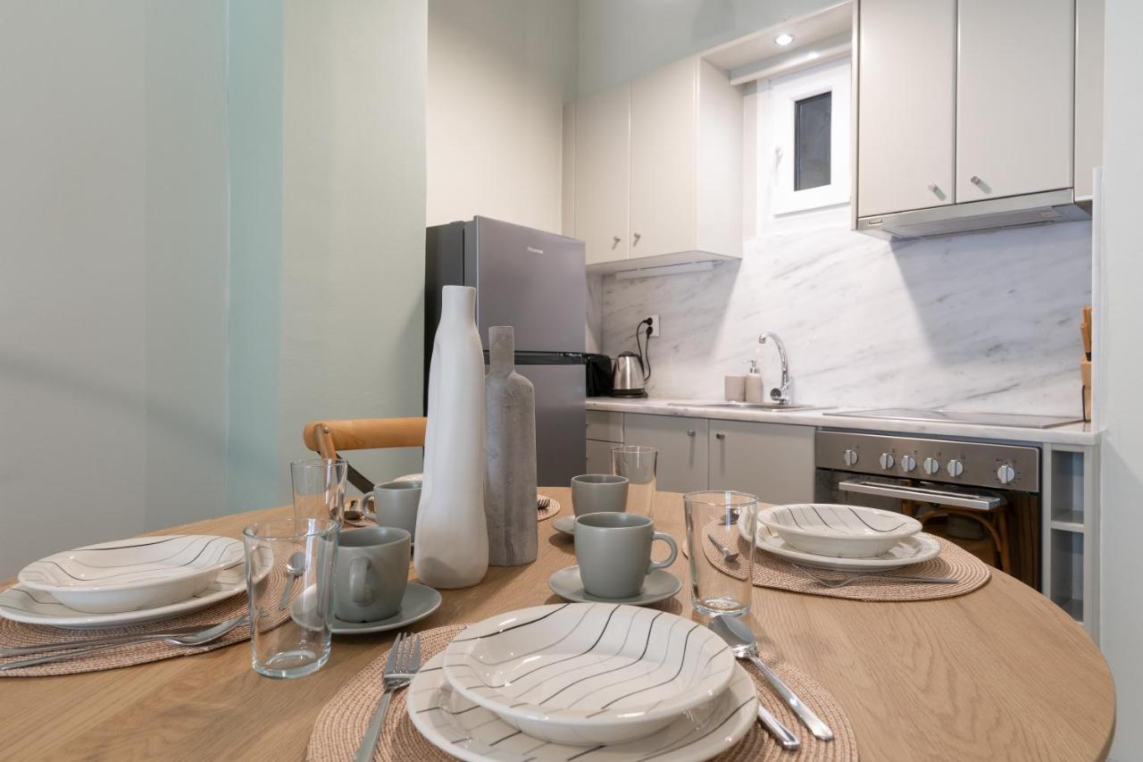 Elegant Suite - Pagrati Atina Dış mekan fotoğraf